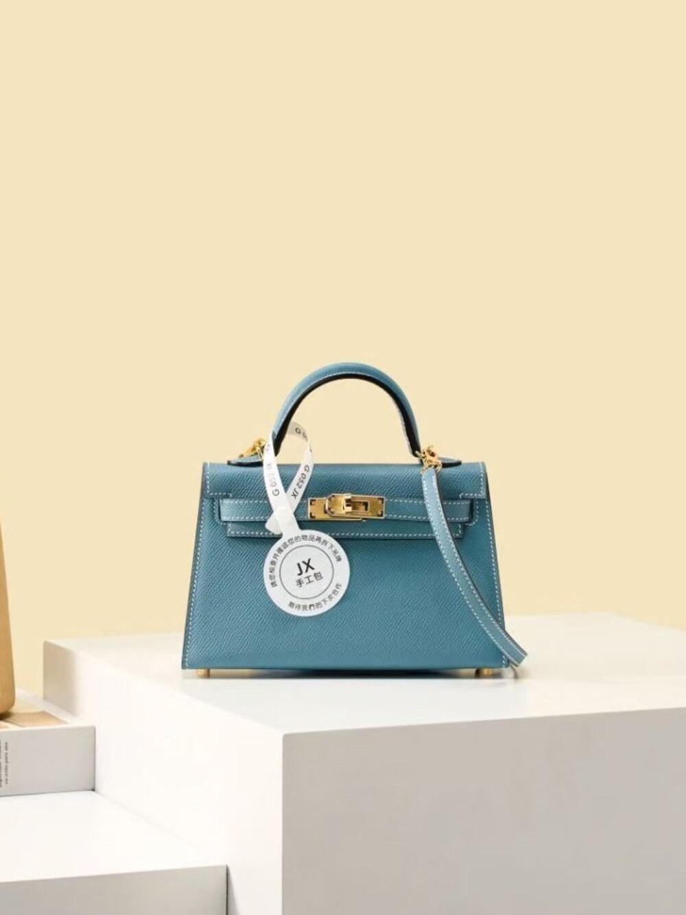 Classic Hermes Bag: A Stylish and Versatile Choice for Elegance